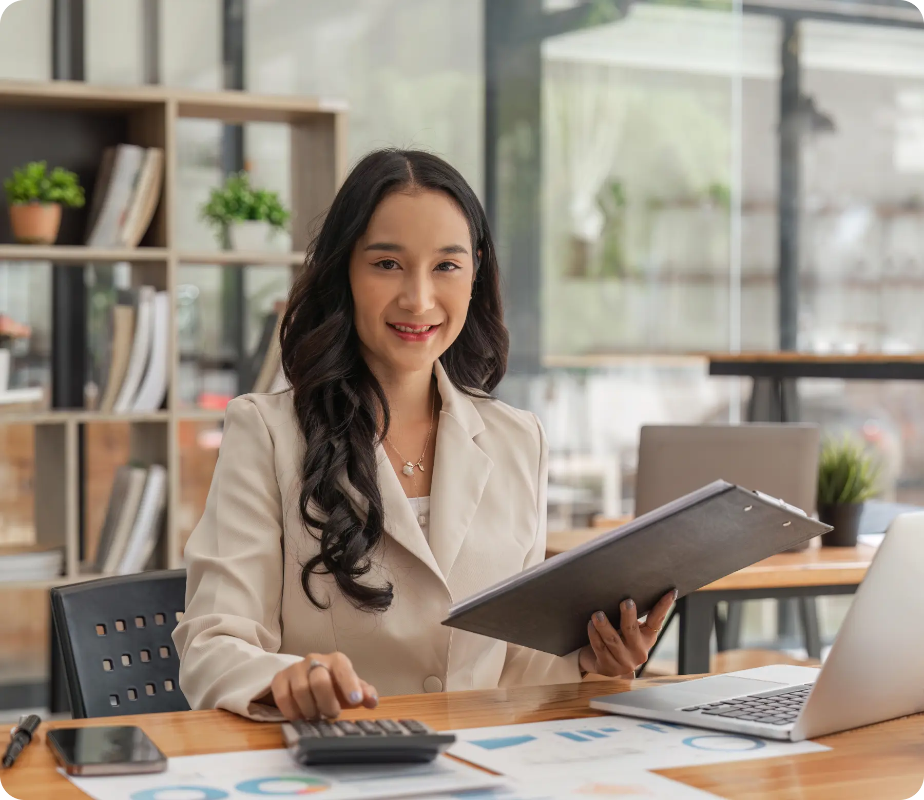 accountant-or-business-woman-working-financial-inv copy