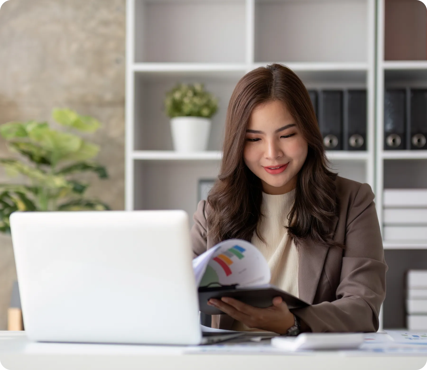 close-up-business-woman copy